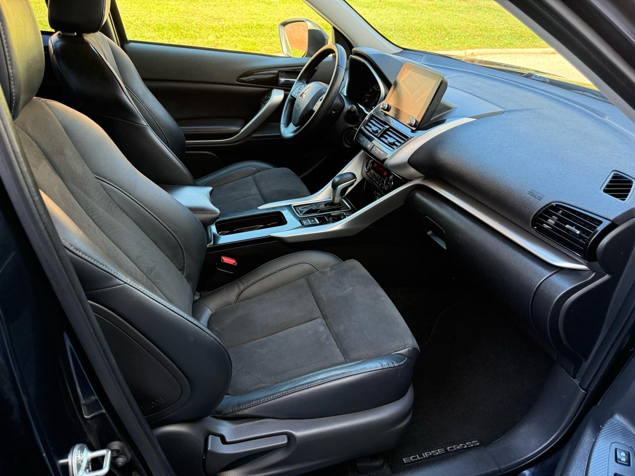 Mitsubishi Eclipse Cross SEL Special Edition FWD 2022
