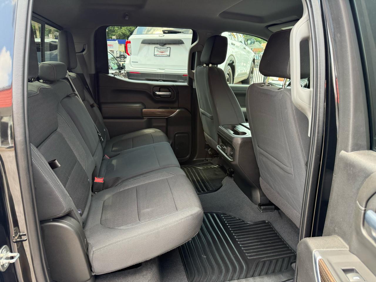 Chevrolet Silverado 1500 4WD Crew Cab 147" RST 2021