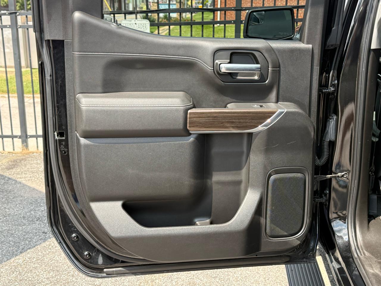 Chevrolet Silverado 1500 4WD Crew Cab 147" RST 2021