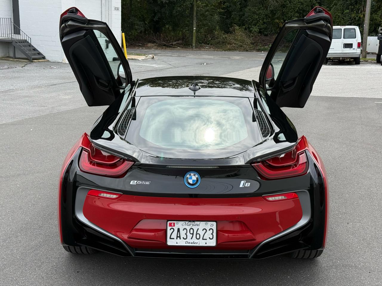 BMW i8 Coupe 2017