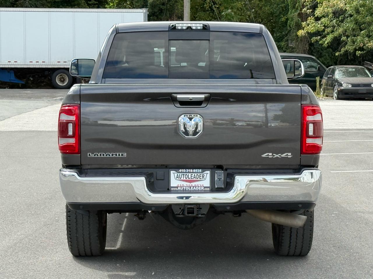 RAM 3500 Laramie 4x4 Mega Cab 6'4" Box 2020