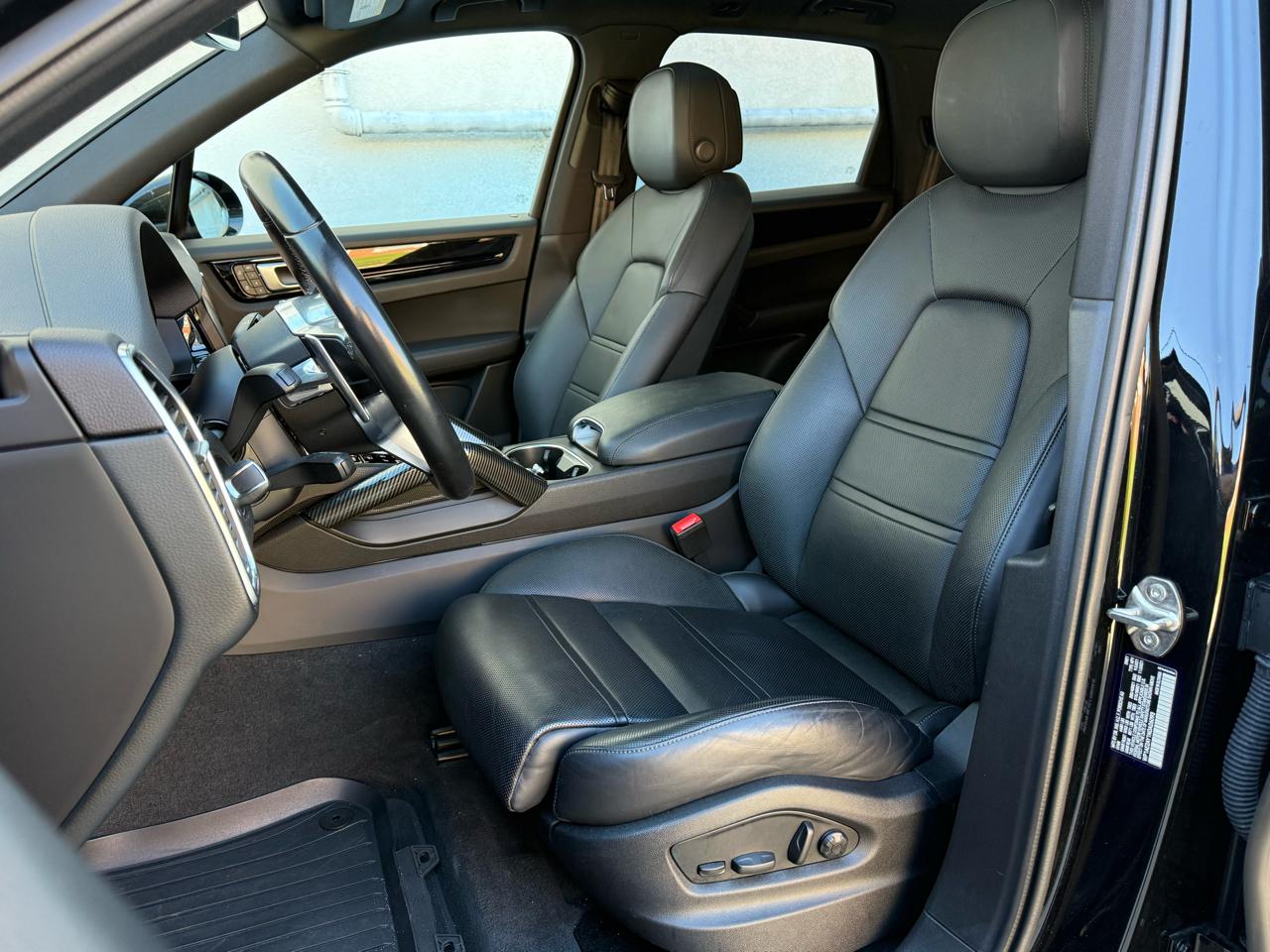 Porsche Cayenne Platinum Edition E-Hybrid AWD 2022