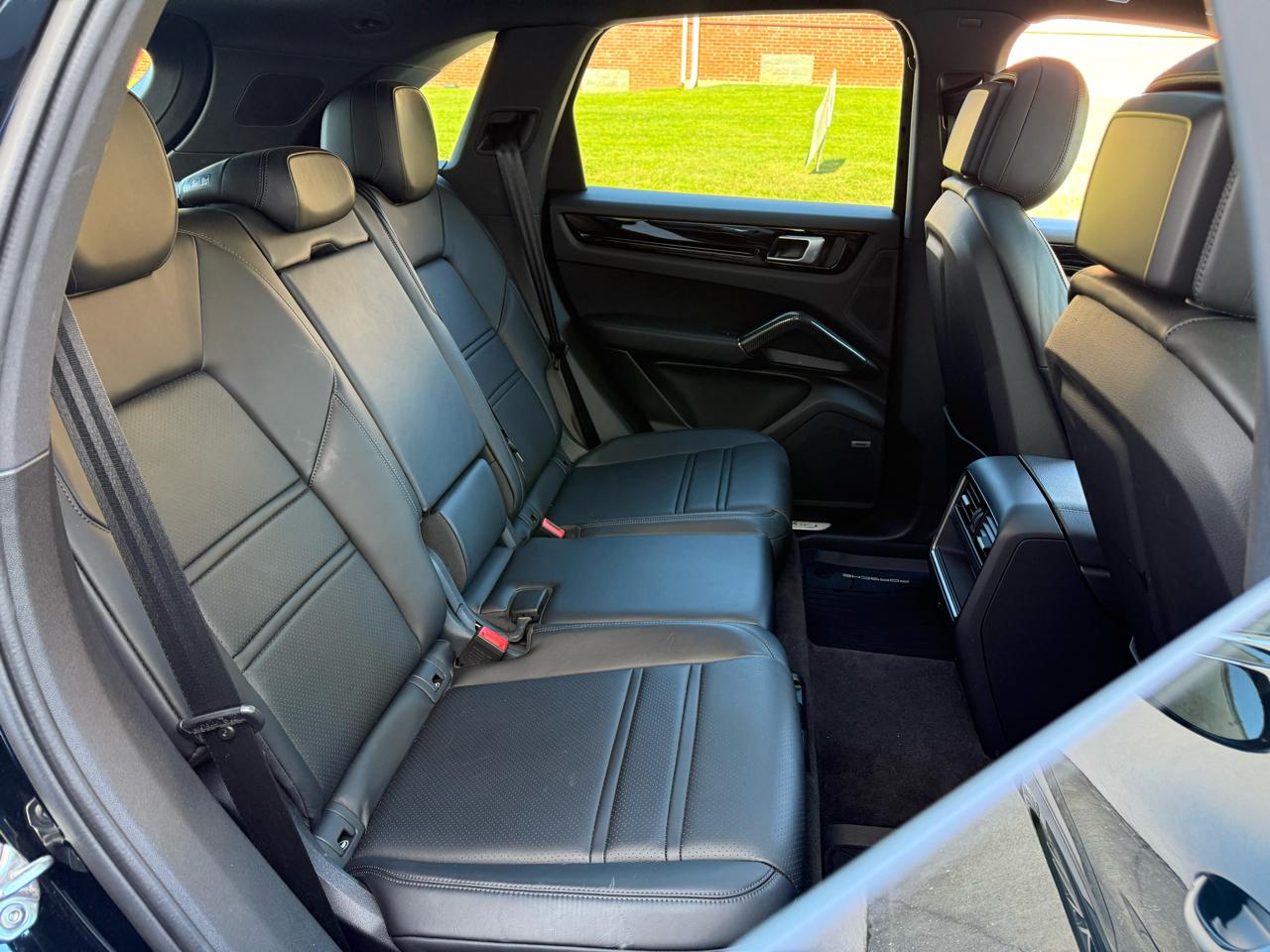 Porsche Cayenne Platinum Edition E-Hybrid AWD 2022