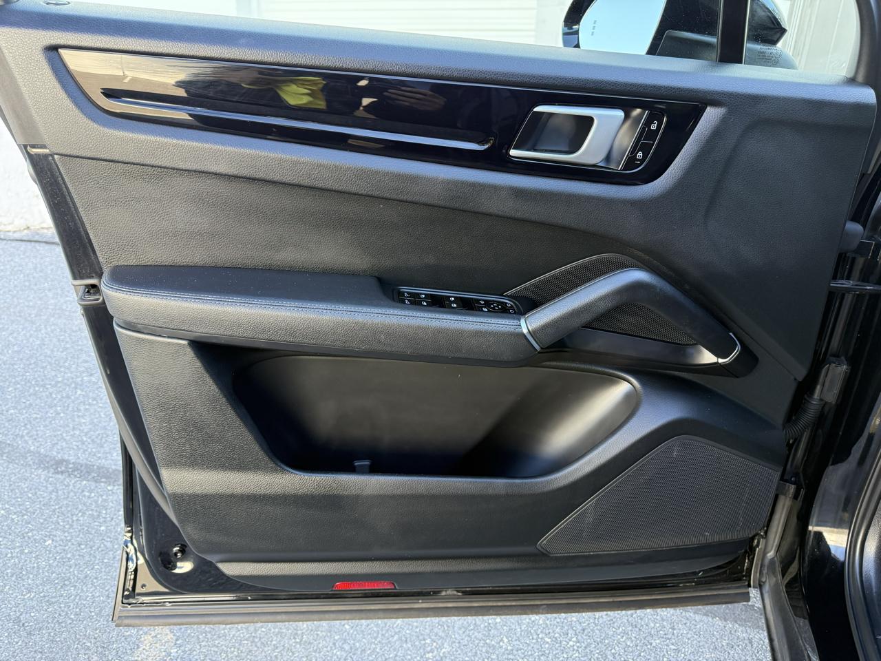 Porsche Cayenne AWD 2020