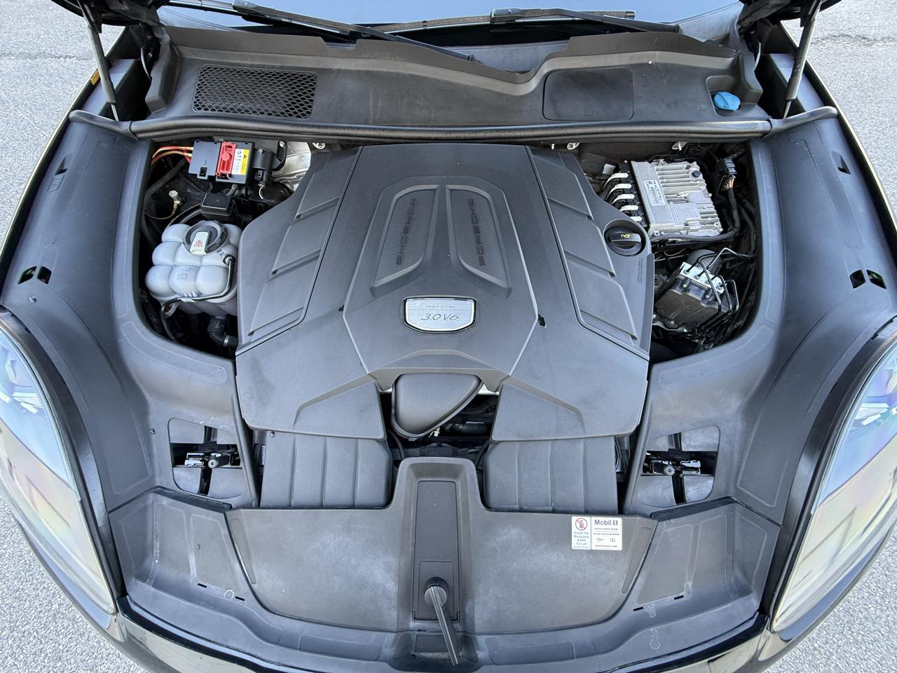 Porsche Cayenne AWD 2020