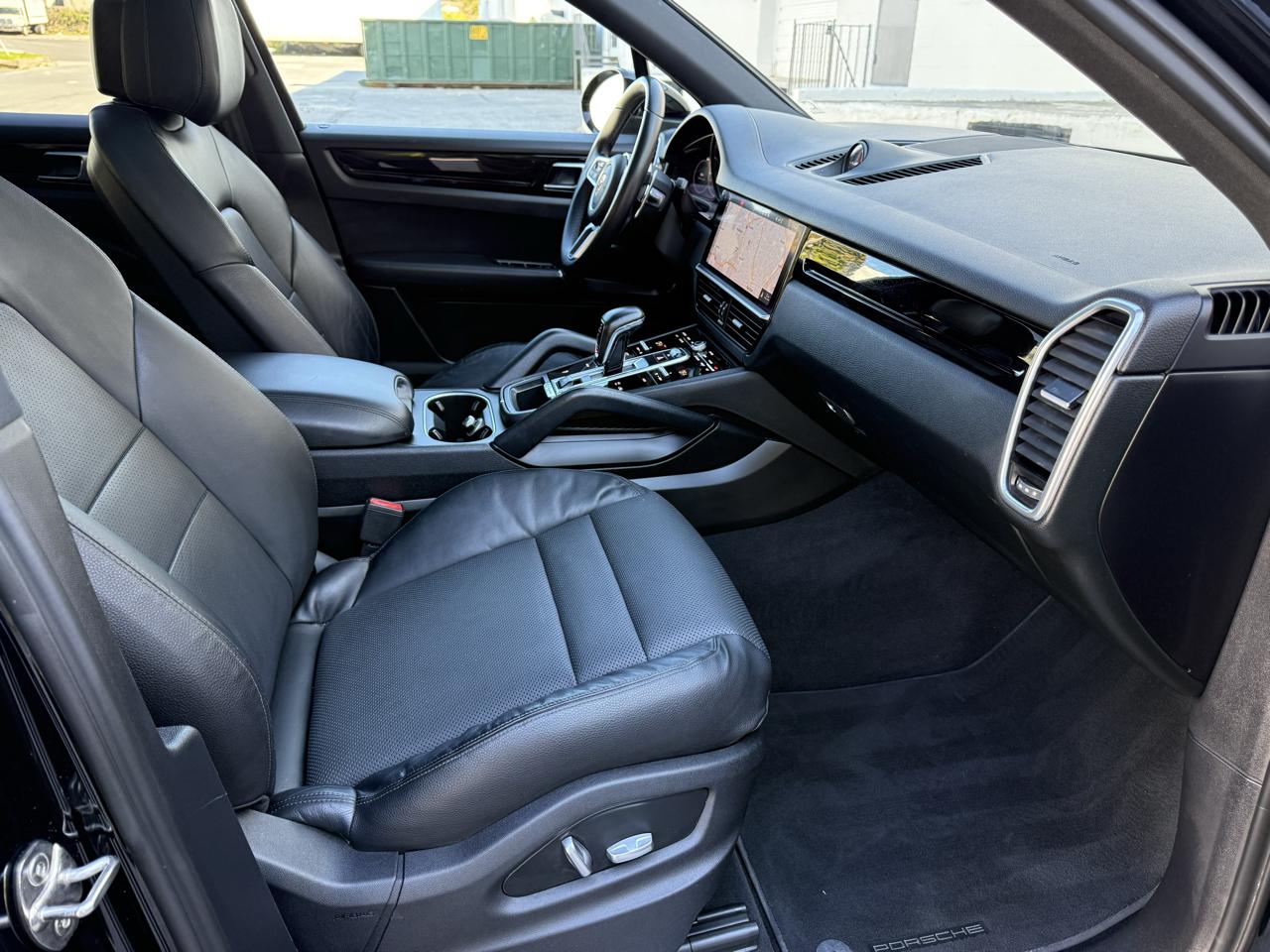 Porsche Cayenne AWD 2020