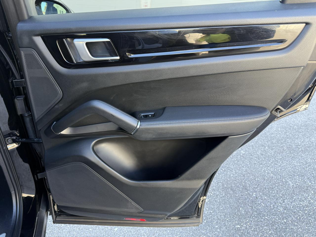 Porsche Cayenne AWD 2020