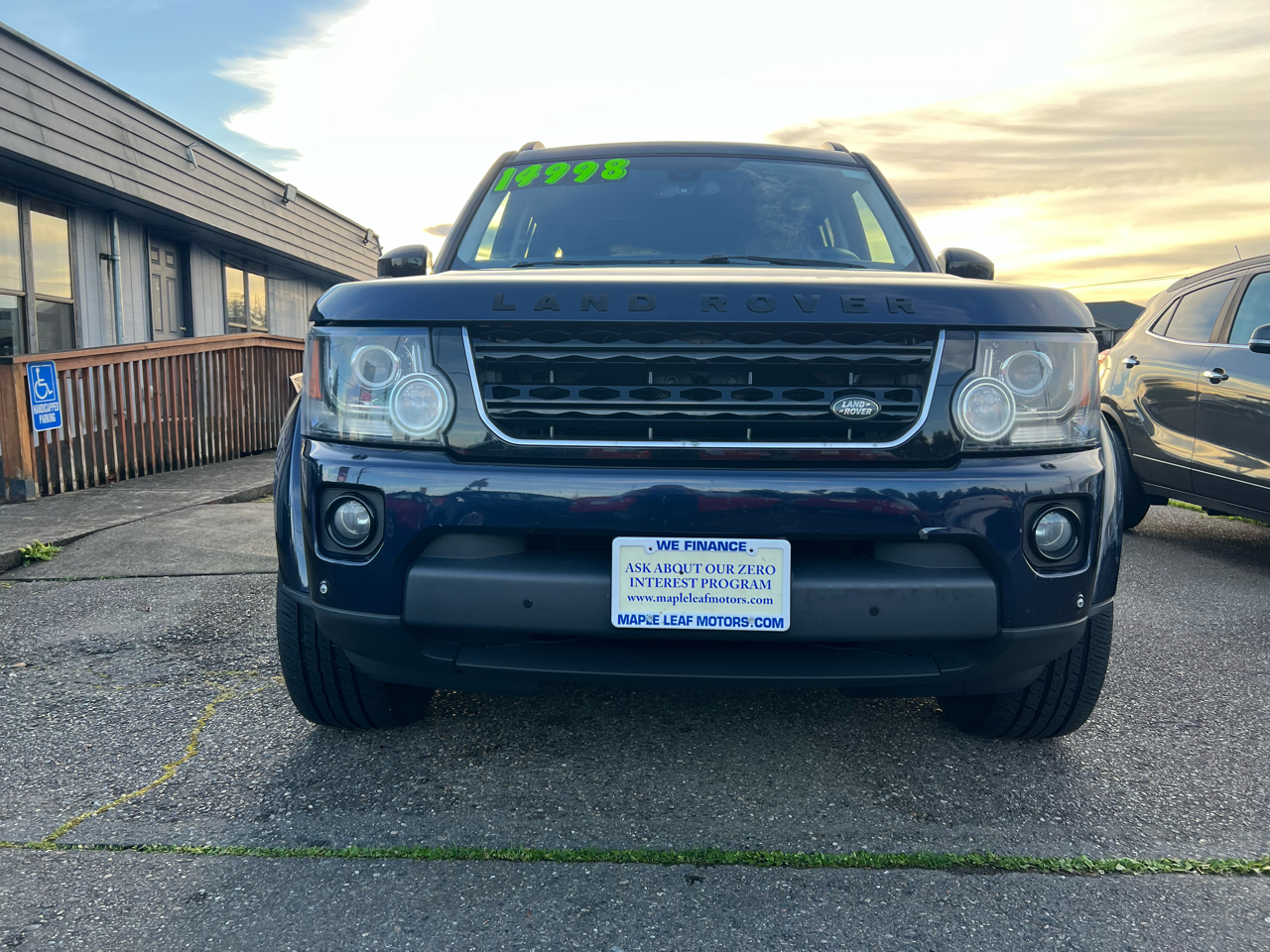 Land Rover LR4 4WD 4dr LUX 2015