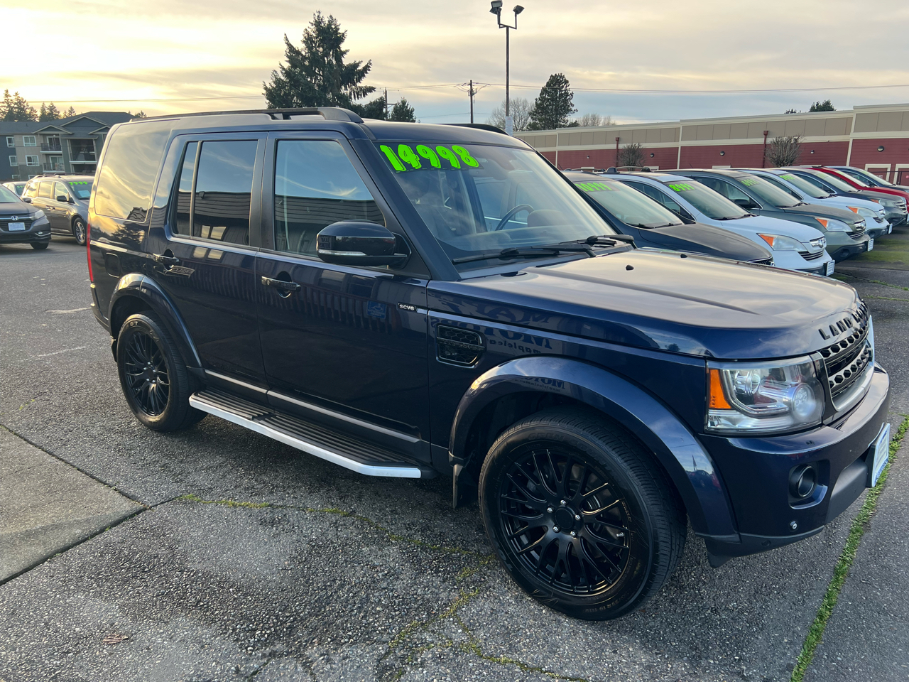 Land Rover LR4 4WD 4dr LUX 2015