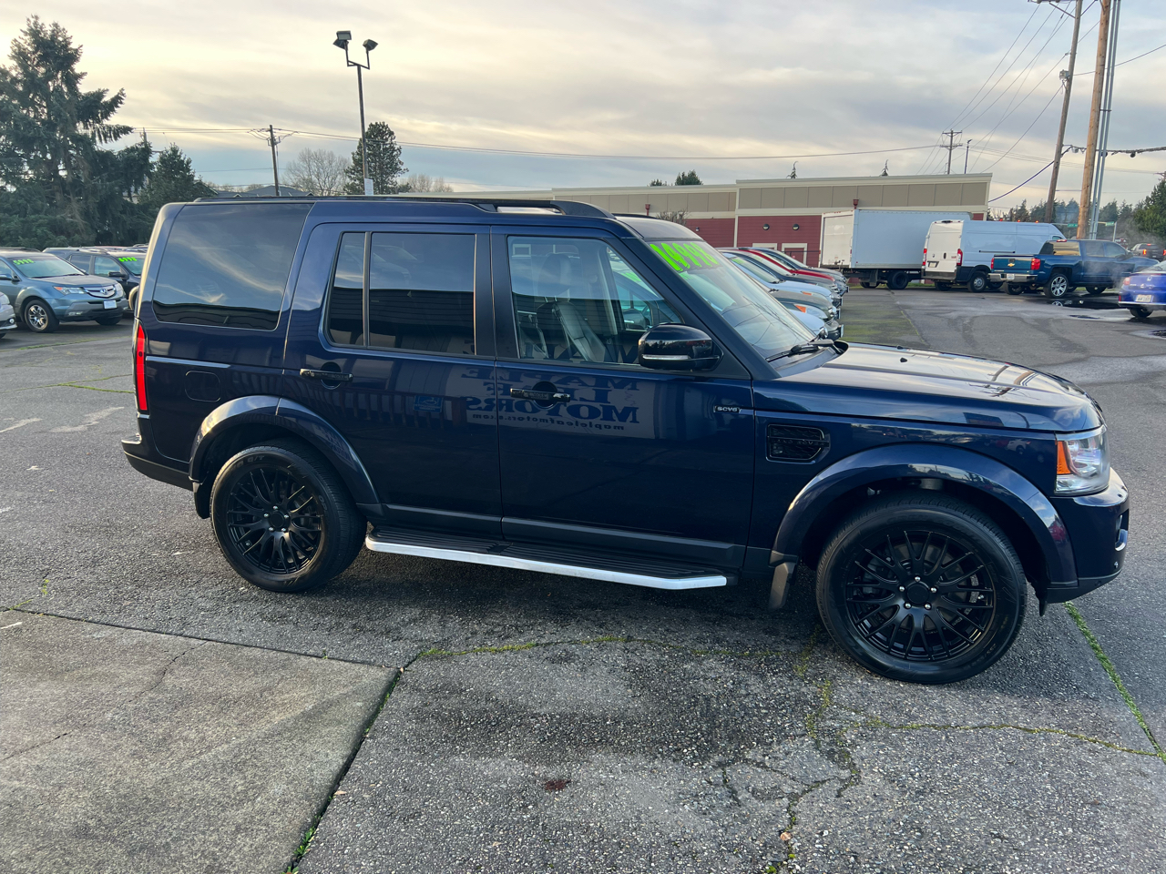 Land Rover LR4 4WD 4dr LUX 2015