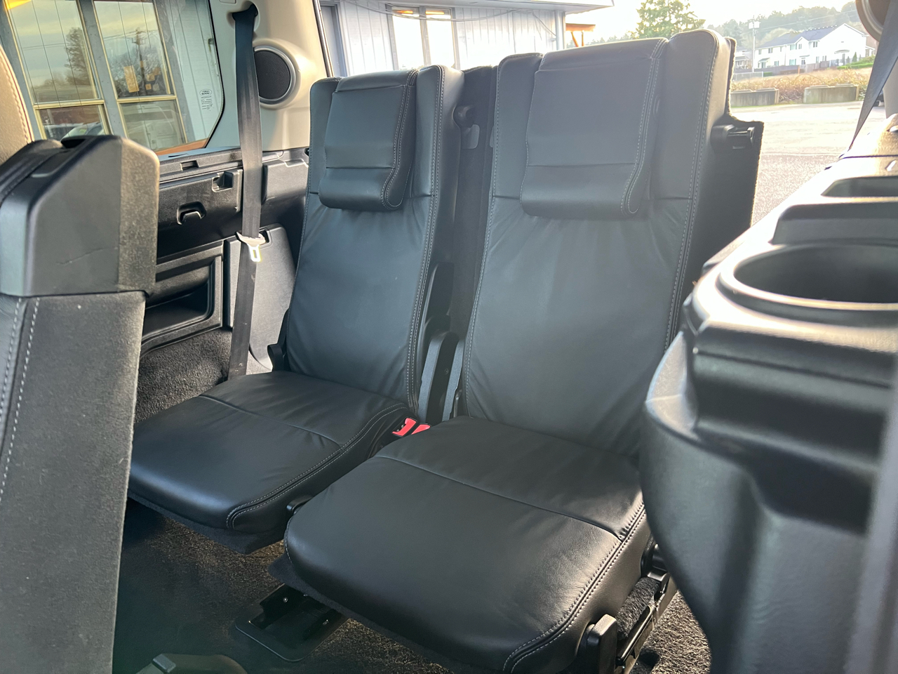 Land Rover LR4 4WD 4dr LUX 2015