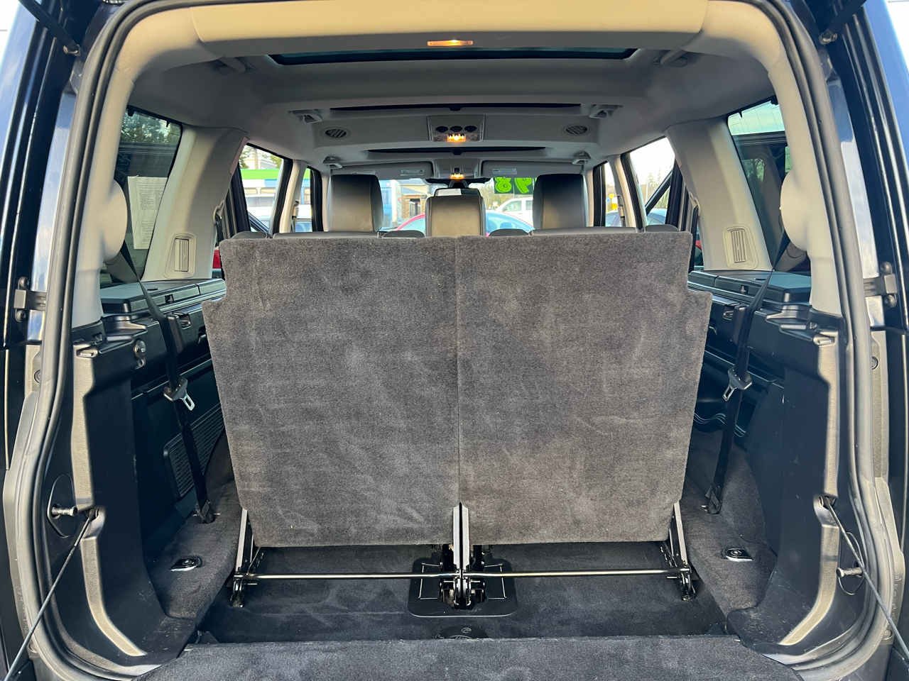 Land Rover LR4 4WD 4dr LUX 2015