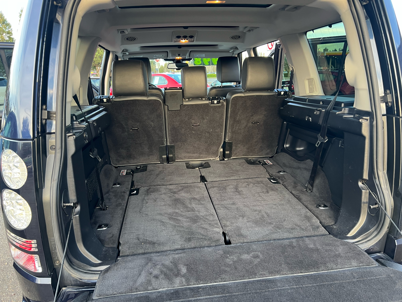 Land Rover LR4 4WD 4dr LUX 2015