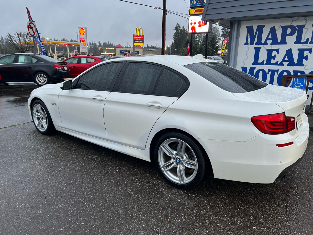BMW 5 Series 4dr Sdn 535i xDrive AWD 2013