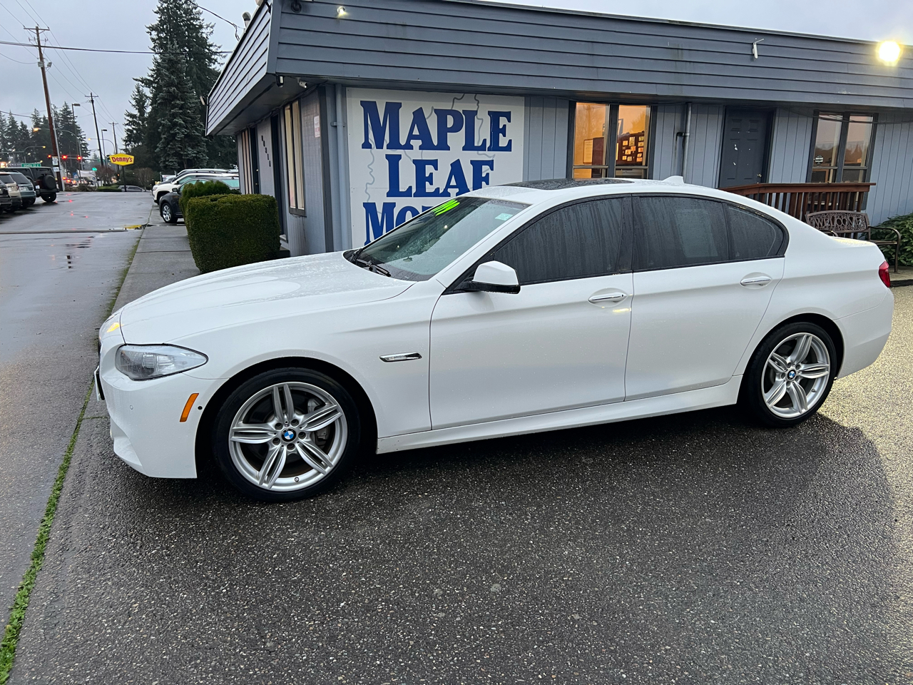 BMW 5 Series 4dr Sdn 535i xDrive AWD 2013