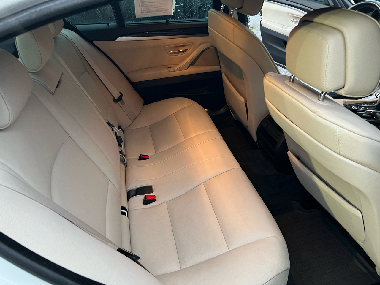 BMW 5 Series 4dr Sdn 535i xDrive AWD 2013