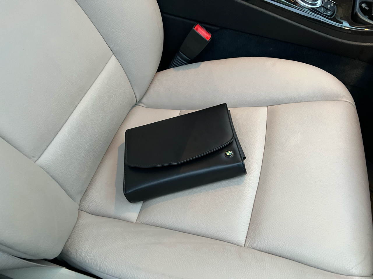 BMW 5 Series 4dr Sdn 535i xDrive AWD 2013