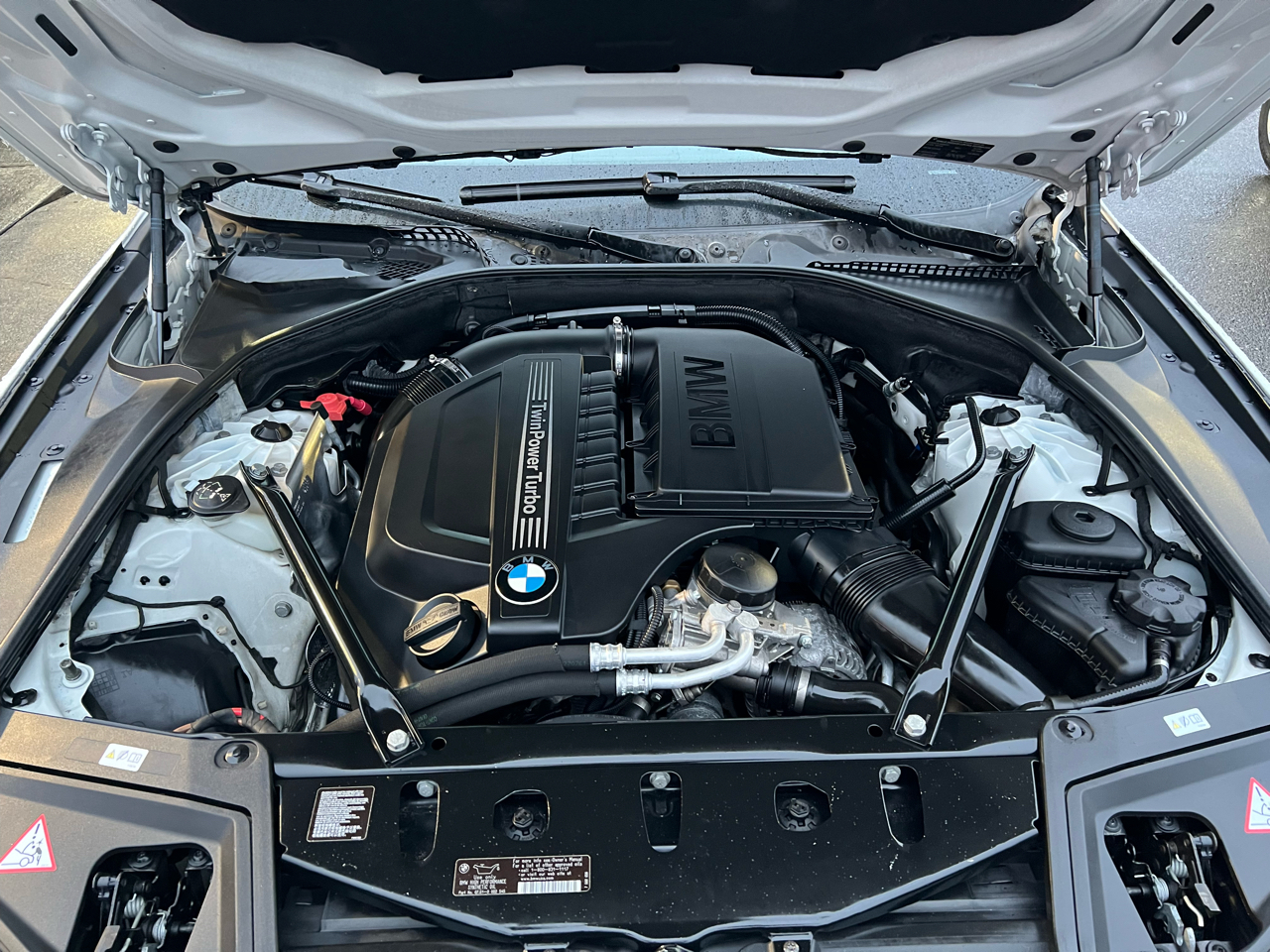 BMW 5 Series 4dr Sdn 535i xDrive AWD 2013