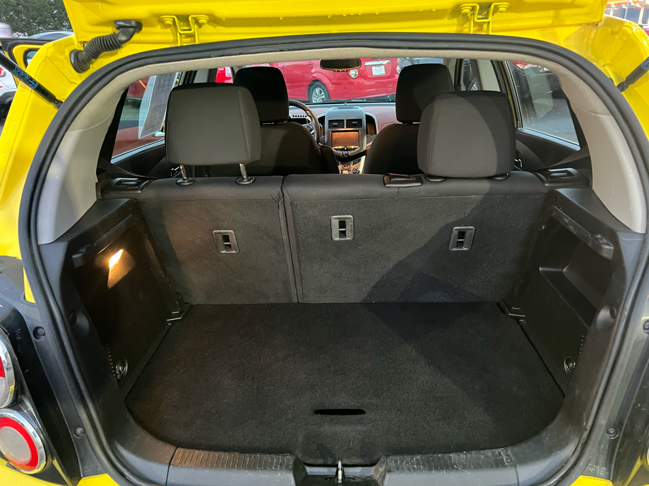 Chevrolet Sonic 5dr HB Auto LT 2015