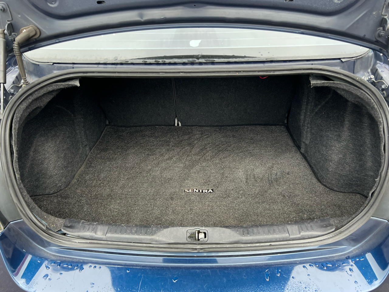 Nissan Sentra 4dr Sdn I4 CVT 2.0 2008