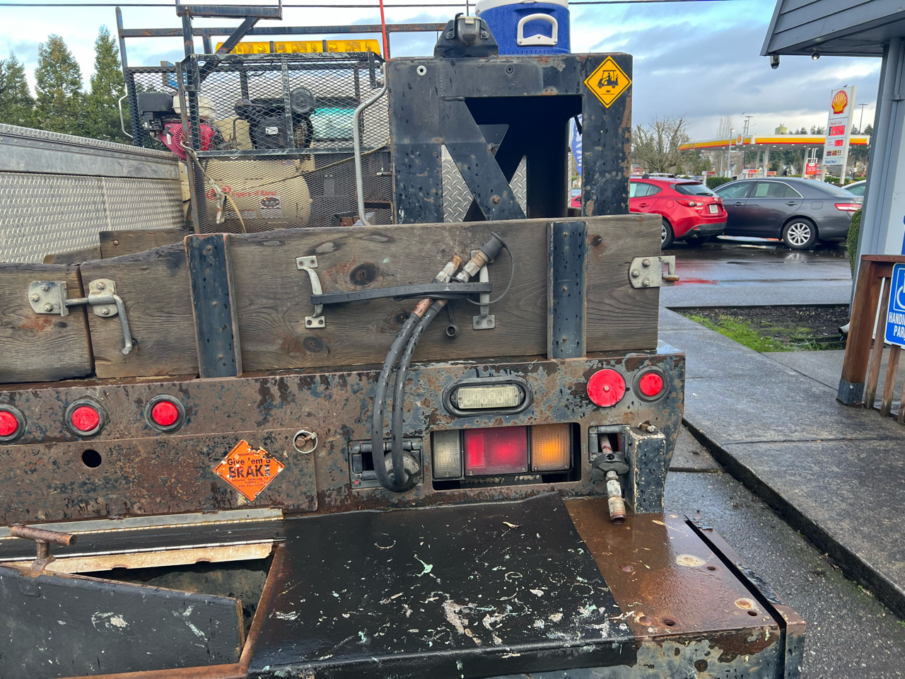 Isuzu DSL REG 109" WB WHITE CAB IBT PWL 2010