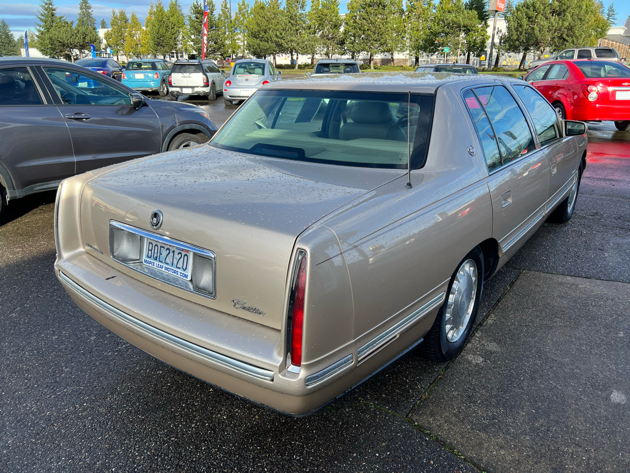 Cadillac DeVille 4dr Sdn 1998