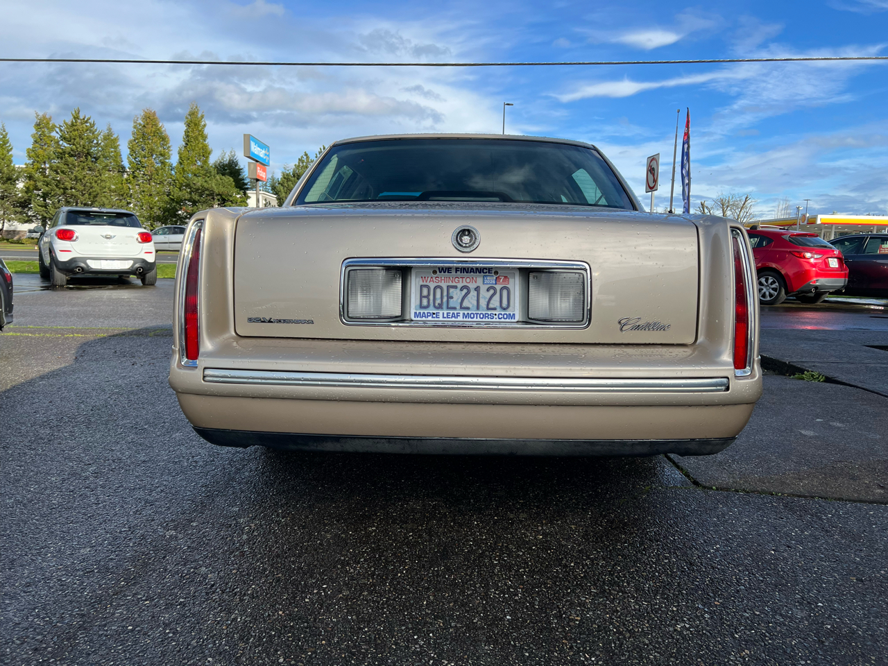 Cadillac DeVille 4dr Sdn 1998