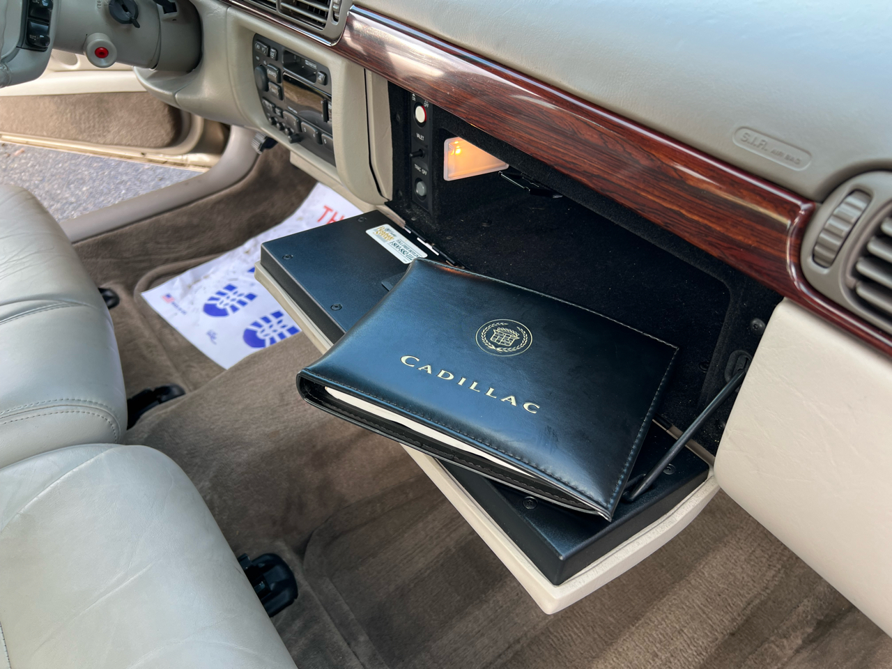 Cadillac DeVille 4dr Sdn 1998