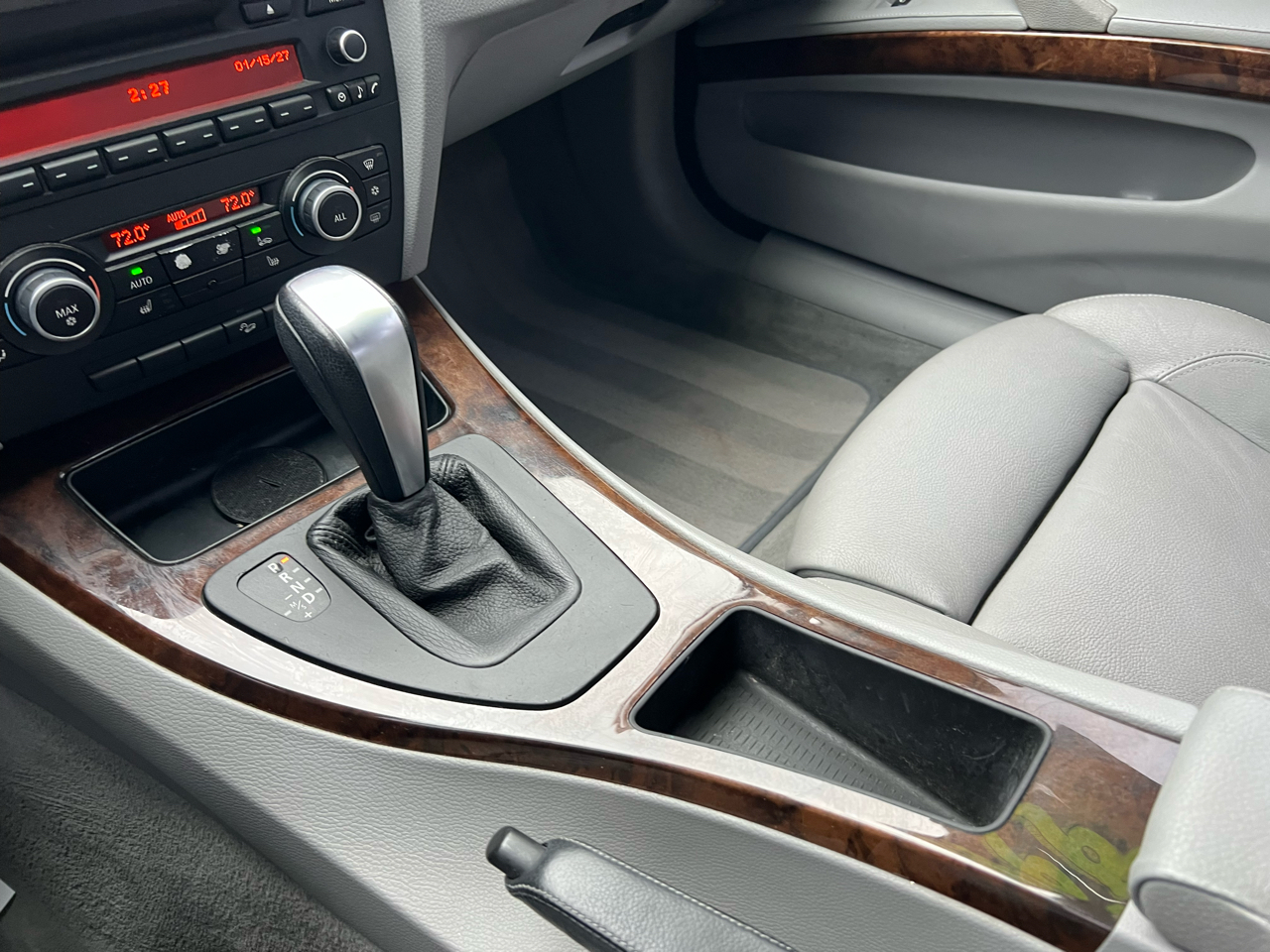 BMW 3 Series 4dr Sdn 328i xDrive AWD SULEV 2010