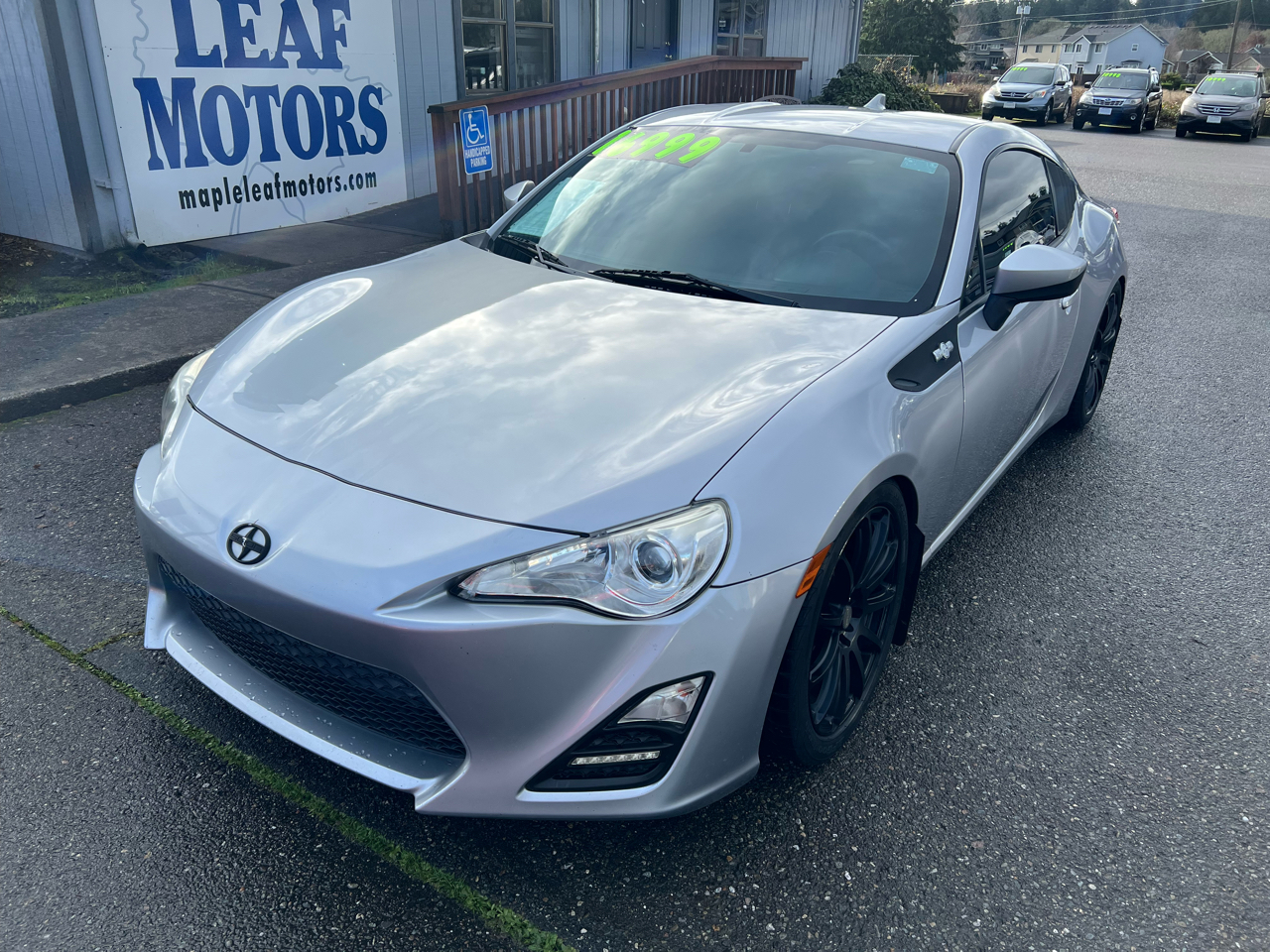 Scion FR-S 2dr Cpe Auto (Natl) 2015