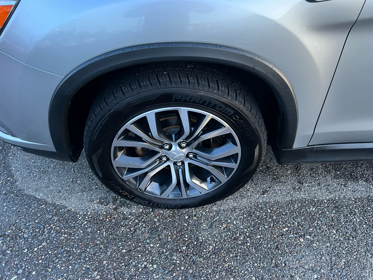 Mitsubishi Outlander Sport ES 2.0 CVT 2019