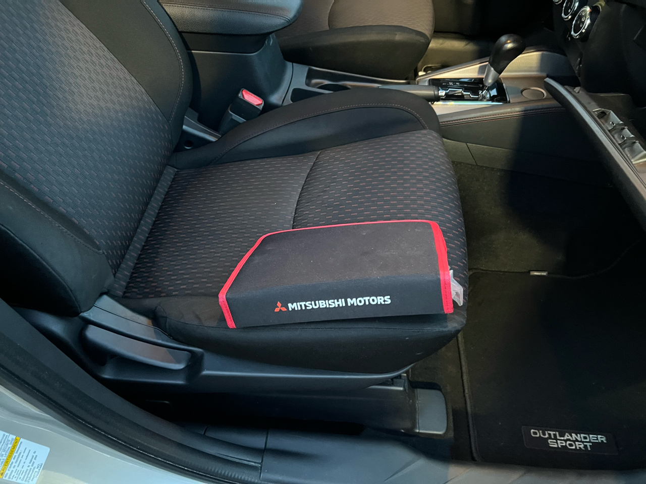 Mitsubishi Outlander Sport ES 2.0 CVT 2019