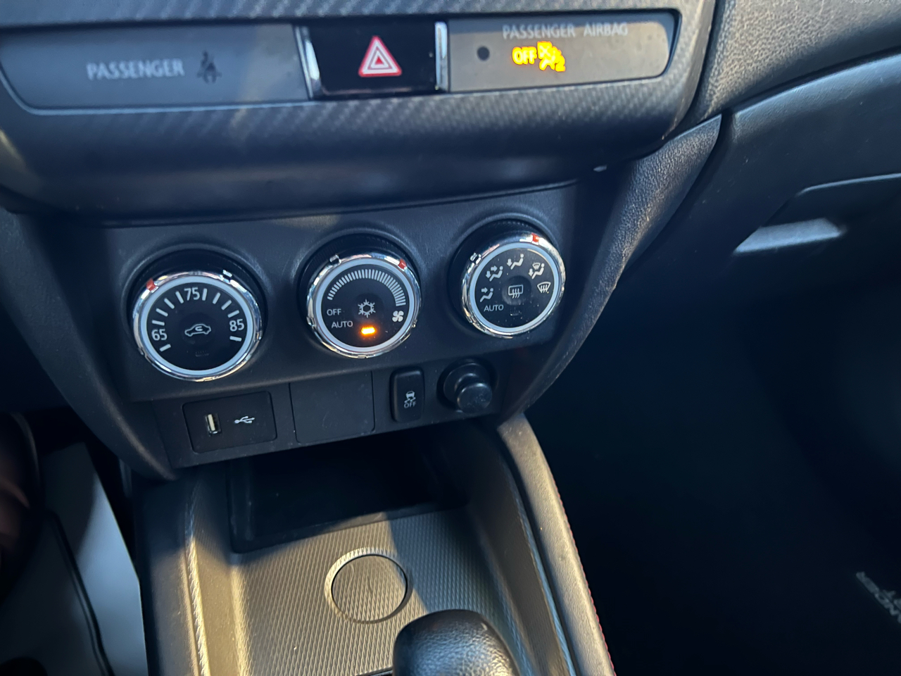 Mitsubishi Outlander Sport ES 2.0 CVT 2019