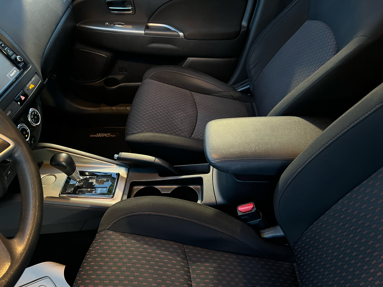 Mitsubishi Outlander Sport ES 2.0 CVT 2019