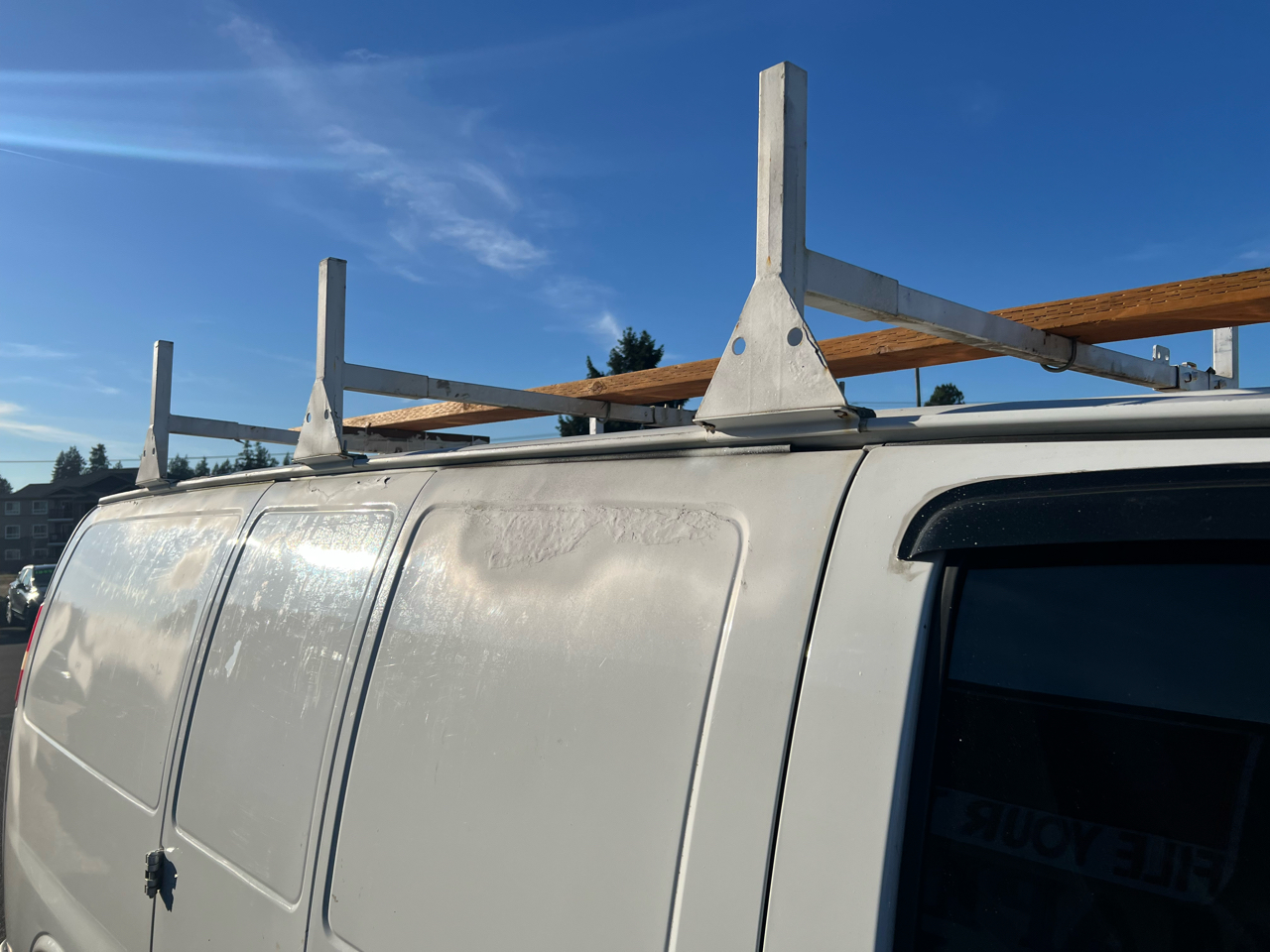 Chevrolet Express Cargo Van RWD 1500 135" 2012