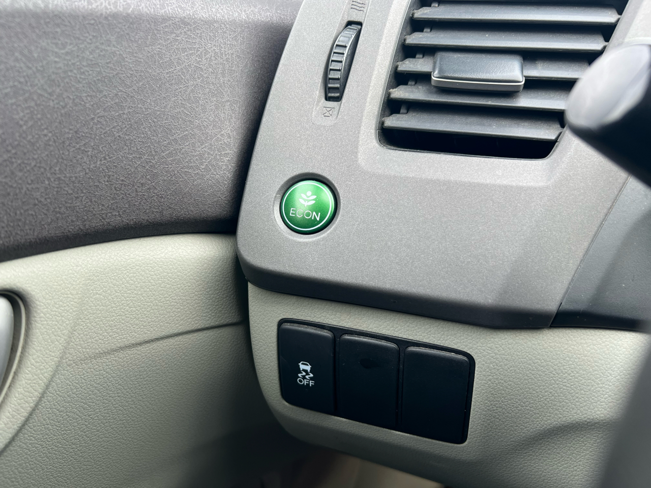 Honda Civic Sdn 4dr Auto LX 2012