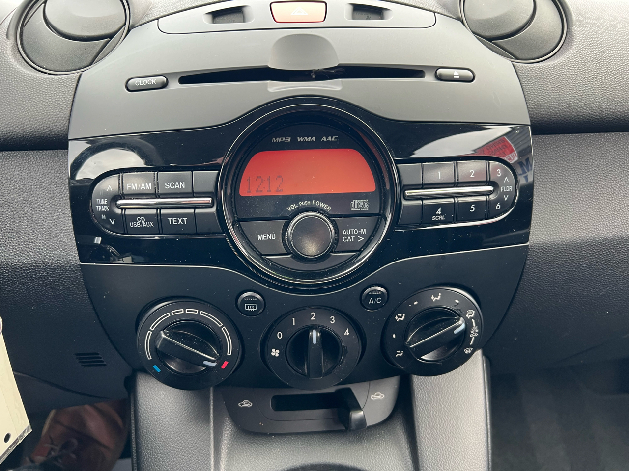 Mazda MAZDA2 4dr HB Auto Sport 2013