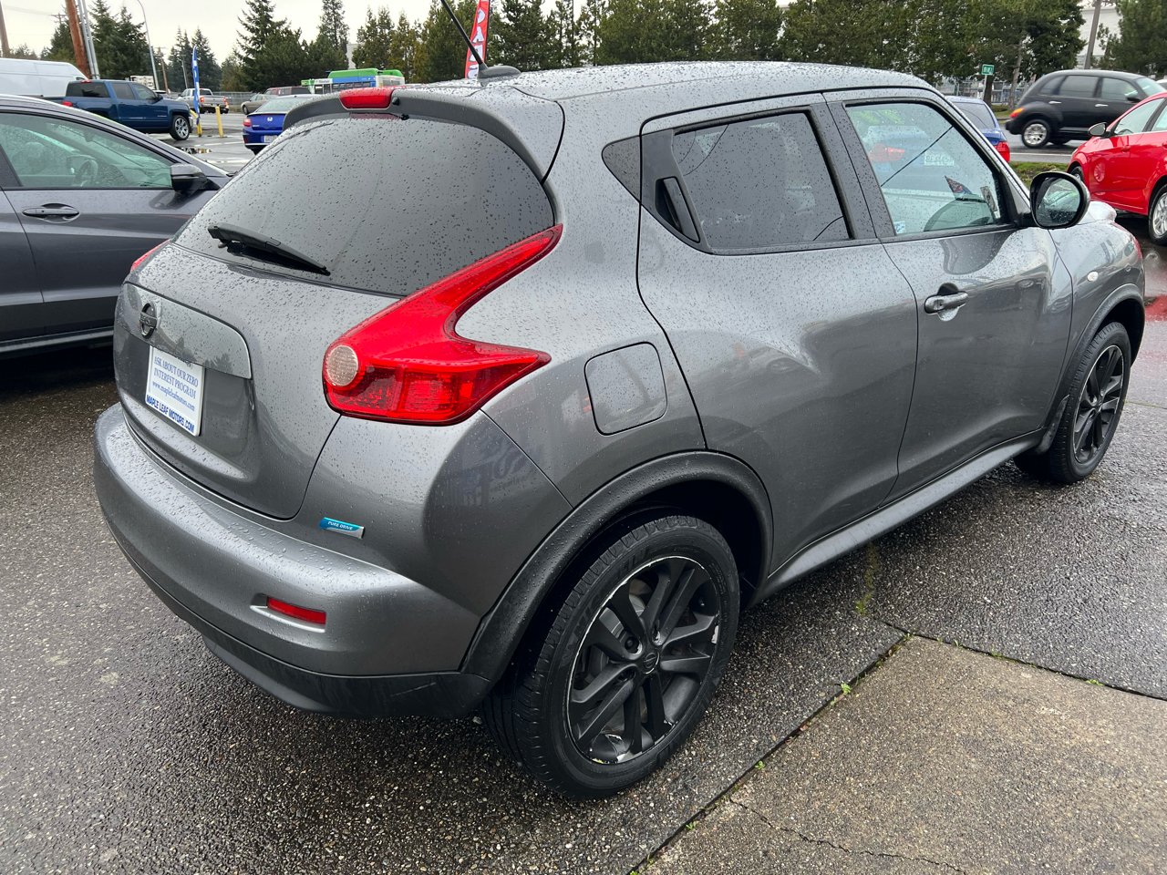 Nissan Juke 5dr Wgn CVT SV AWD 2013