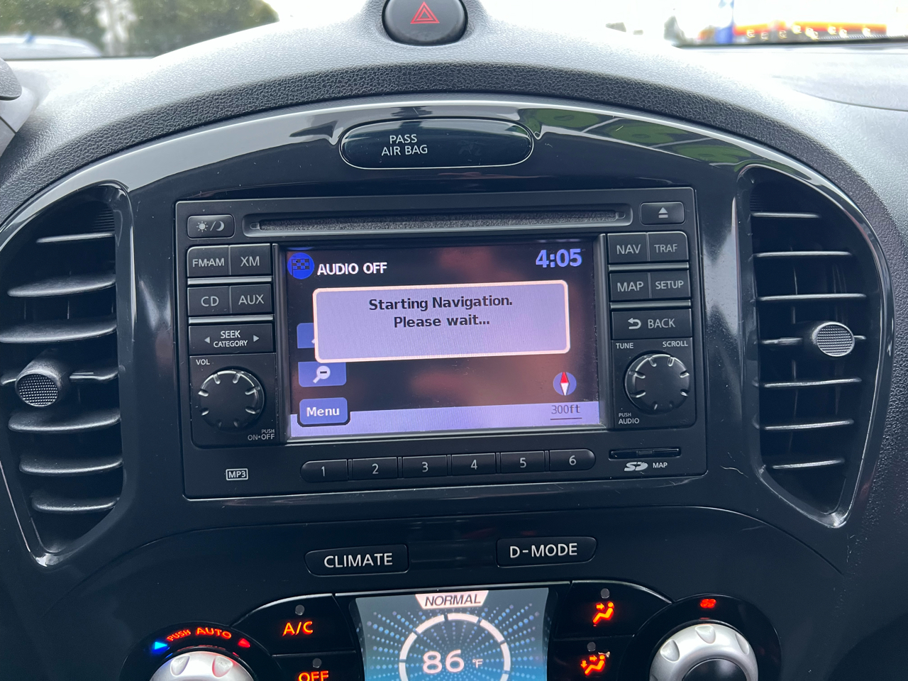 Nissan Juke 5dr Wgn CVT SV AWD 2013