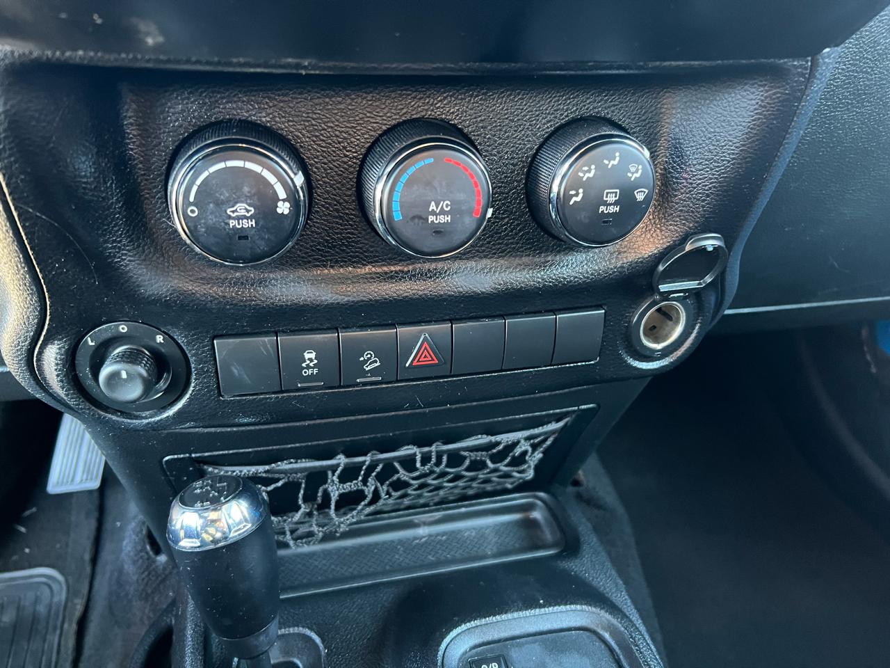 Jeep Wrangler Unlimited 4WD 4dr Sport 2011