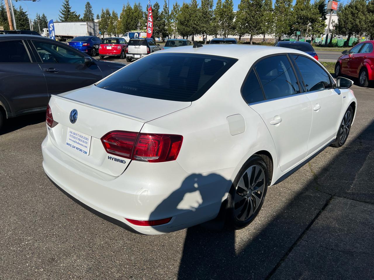 Volkswagen Jetta Sedan 4dr DSG Hybrid 2014