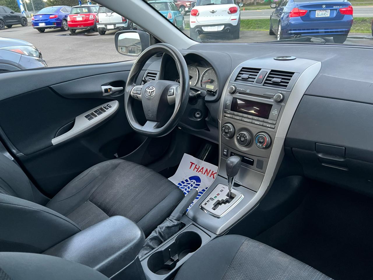 Toyota Corolla 4dr Sdn Man L (Natl) 2011