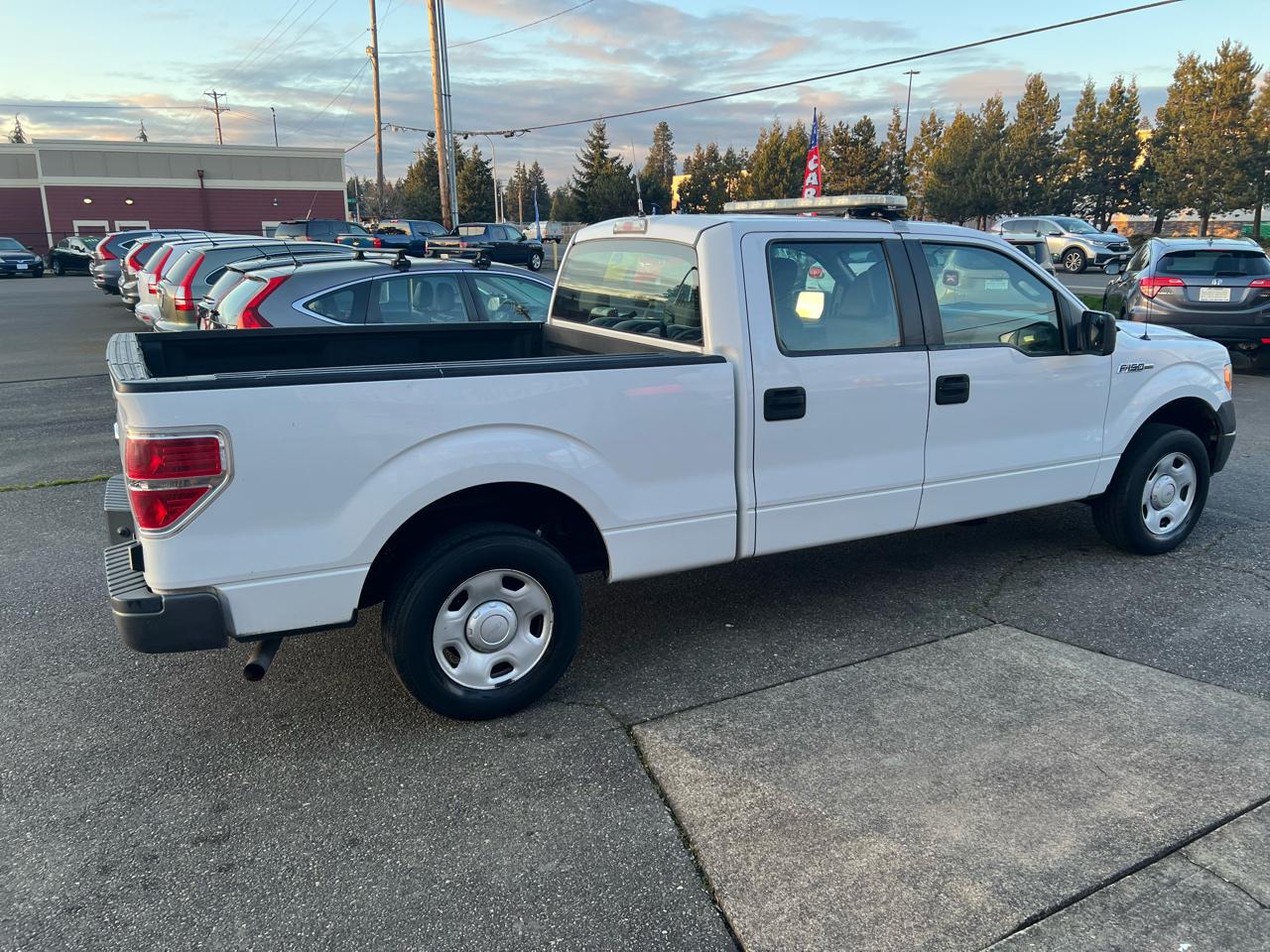 Ford F-150 2WD SuperCrew 145" XL 2009