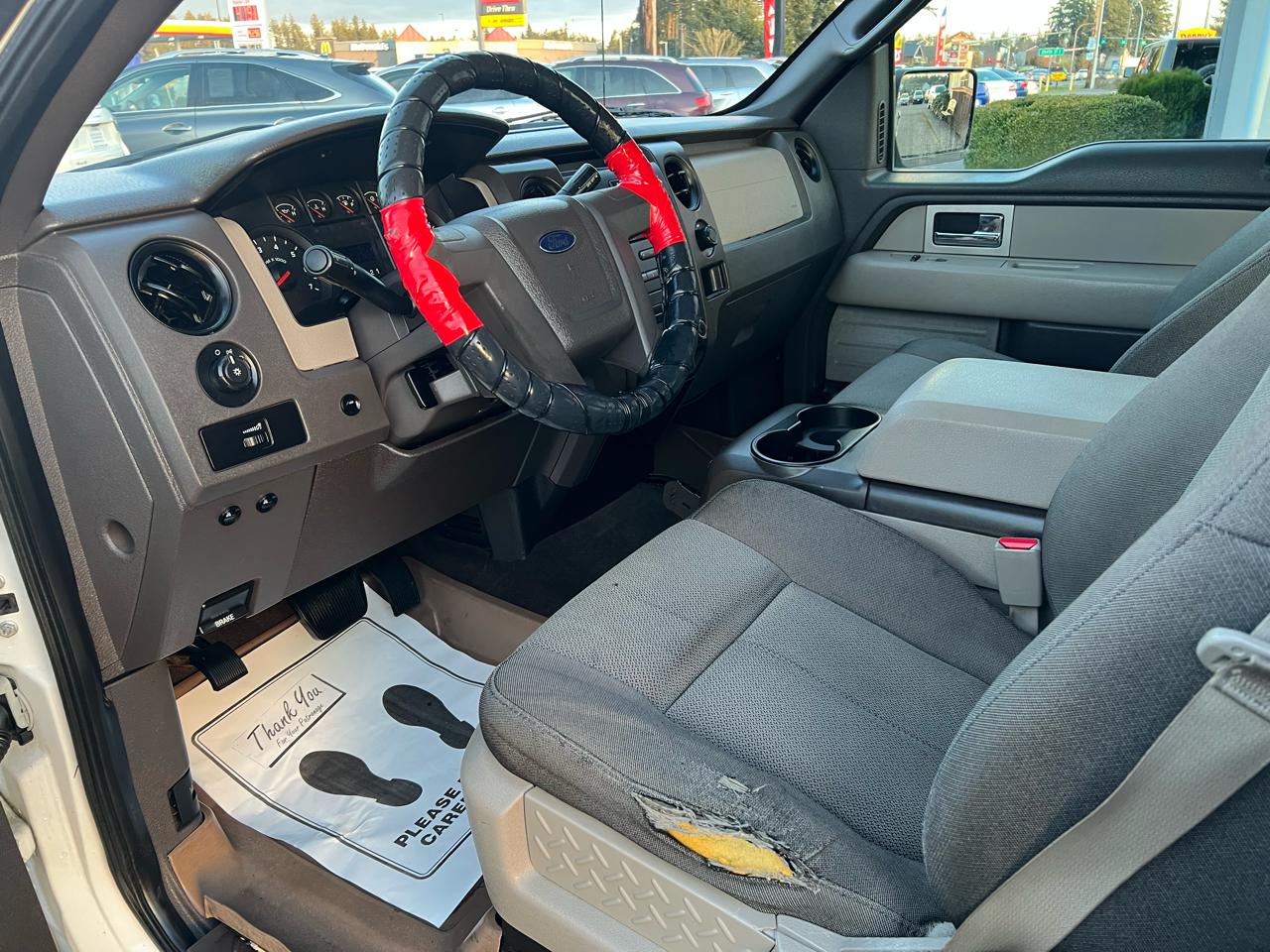 Ford F-150 2WD SuperCrew 145" XL 2009