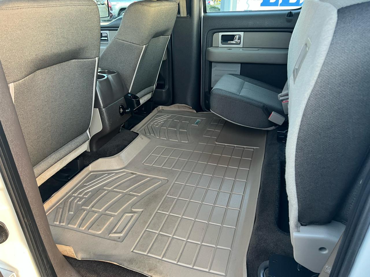 Ford F-150 2WD SuperCrew 145" XL 2009