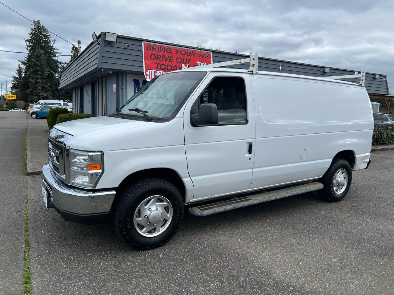 Ford Econoline Cargo Van E-250 Commercial 2013