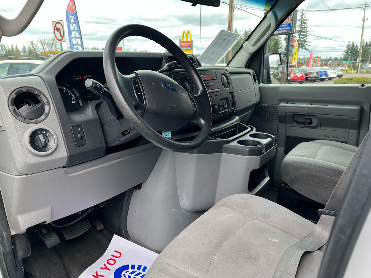 Ford Econoline Cargo Van E-250 Commercial 2013