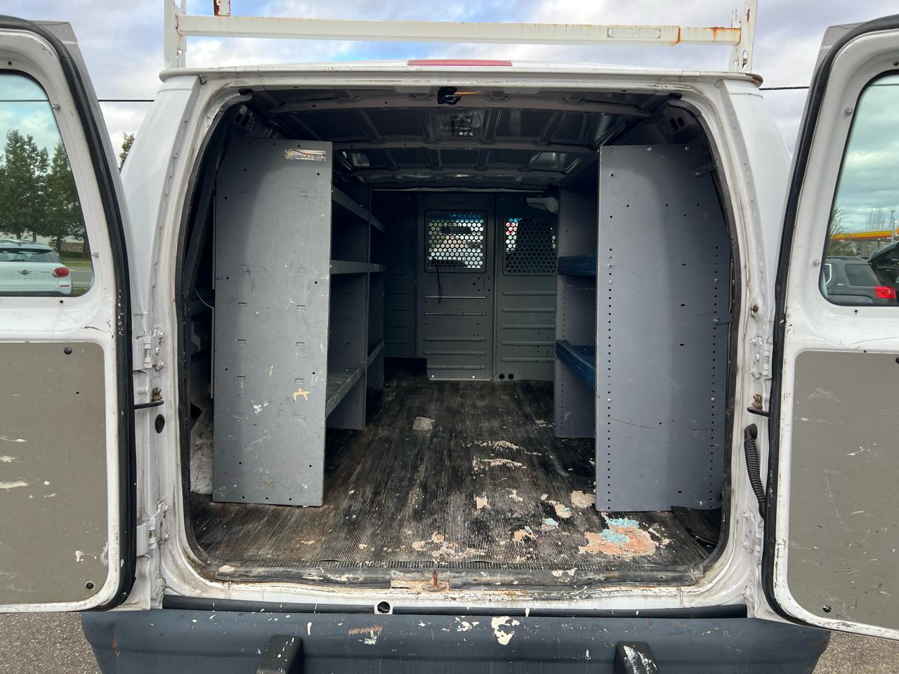 Ford Econoline Cargo Van E-250 Commercial 2013