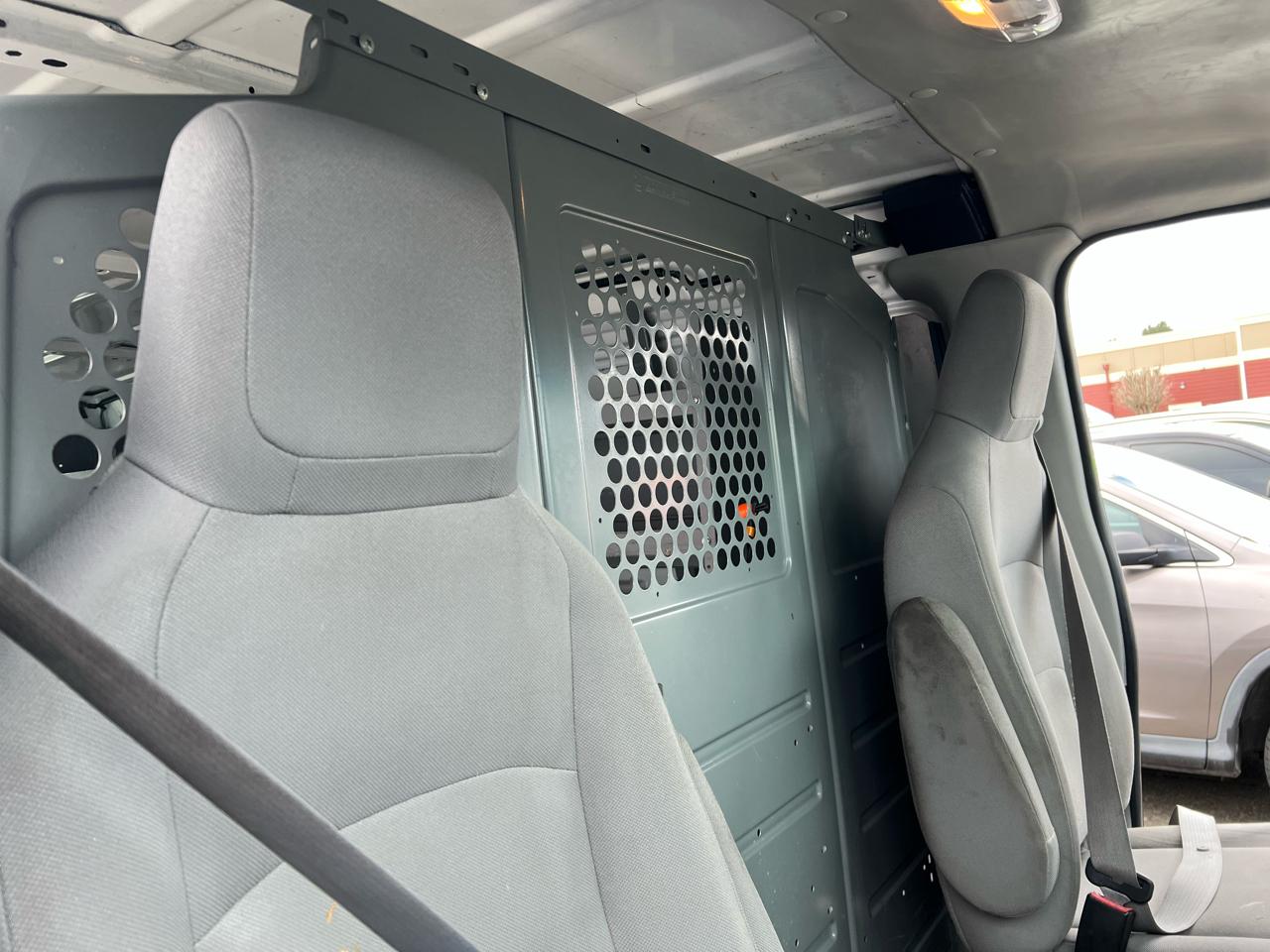 Ford Econoline Cargo Van E-250 Commercial 2013