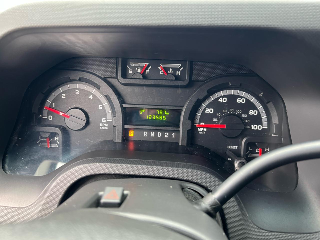 Ford Econoline Cargo Van E-250 Commercial 2013